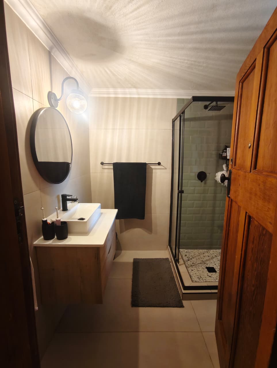 Loftus Bathroom Renovation | Modern Tiling & Windows